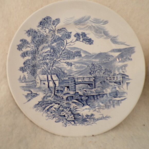 Vintage Enoch Wedgwood Countryside Blue and White Salad Plates Set Of 2 - Picture 2 of 5